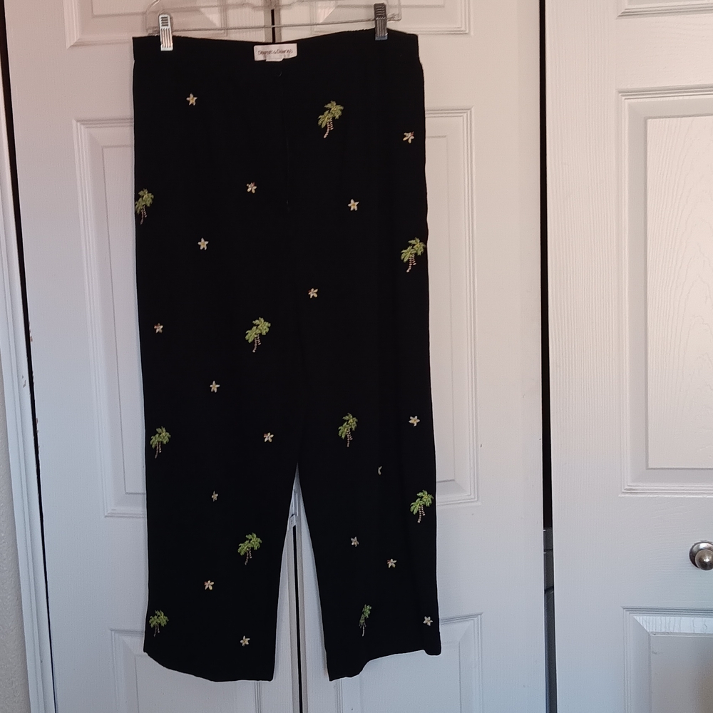 Drapers and Damons Black Cropped Pants  Embroidered Palm Tree Design Size 14